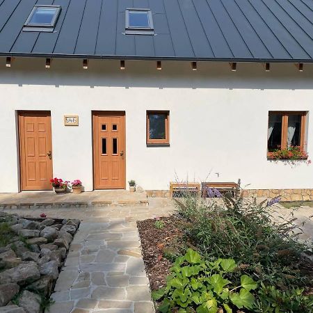 Lovely Fully-Equipped Studio In Tisa Village. Rocks Only 5 Minutes Walk エクステリア 写真