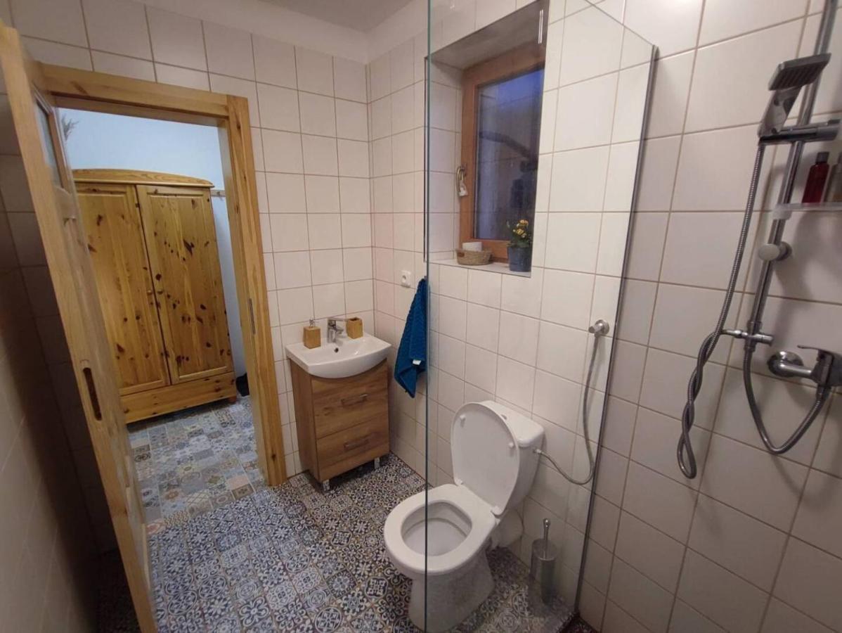 Lovely Fully-Equipped Studio In Tisa Village. Rocks Only 5 Minutes Walk エクステリア 写真